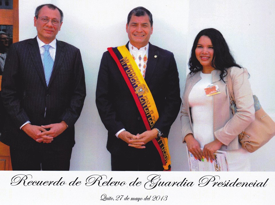 Activista Transexual Diane Rodriguez por los Derechos LGBT de Ecuador es invitada por la presidencia de la republica al cambio de Guardia Presidencial