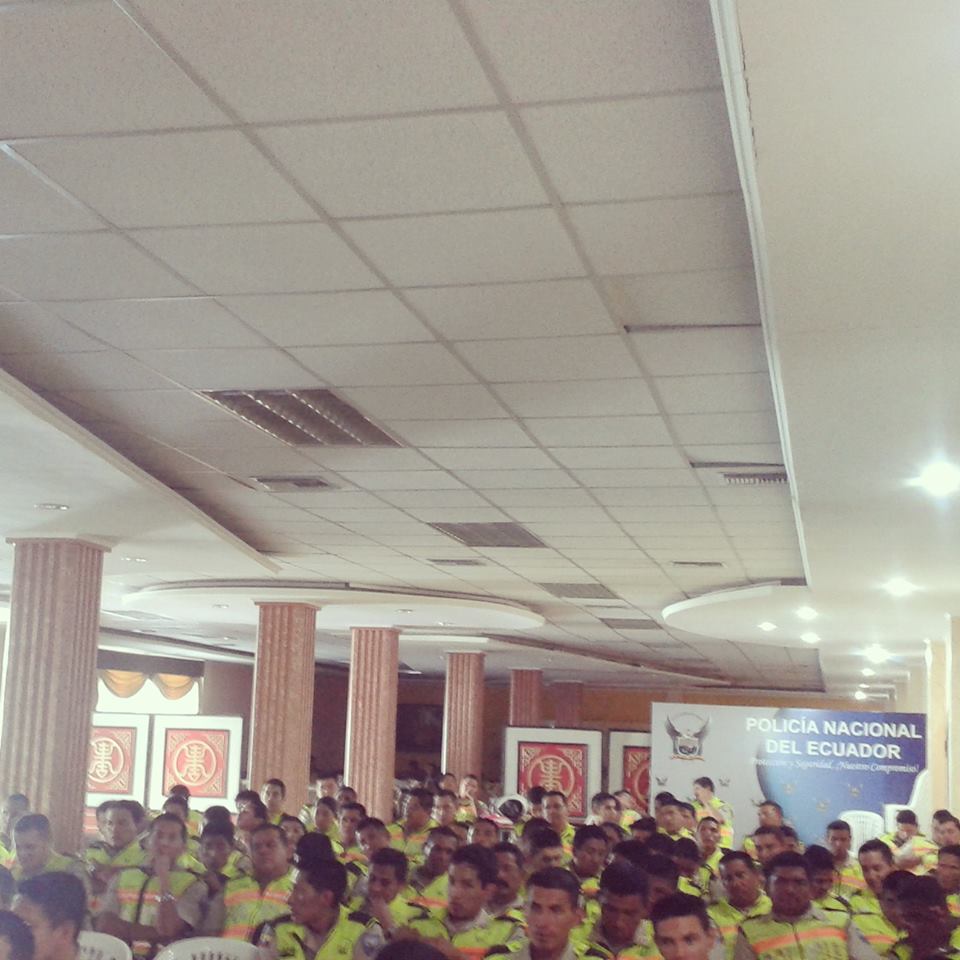 Charlas LGBTI a la policia nacional por Silueta X- Diane Rodriguez (3)