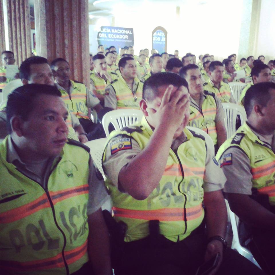 Charlas LGBTI a la policia nacional por Silueta X- Diane Rodriguez (6)