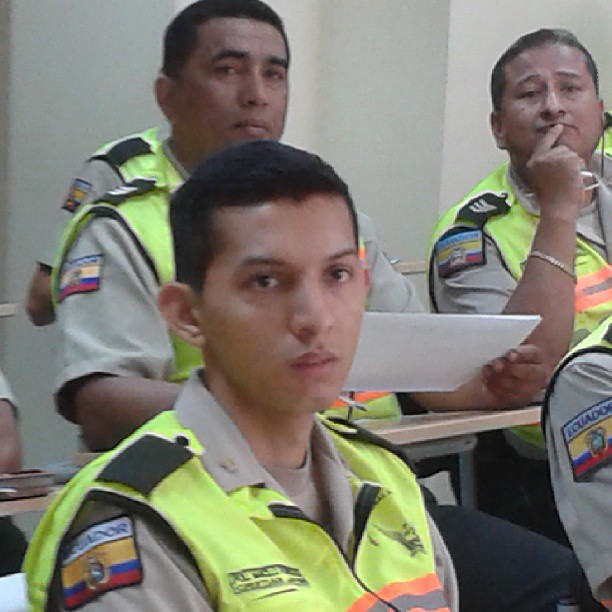 Charlas  #LGTBI a Policía Nacional de silueta x - Diane Rodriguez (10)