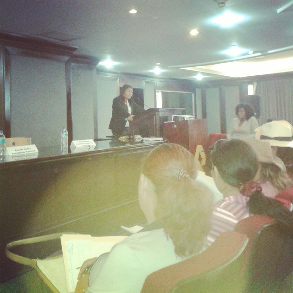 Mujeres asambleístas y bases en diálogo (3)