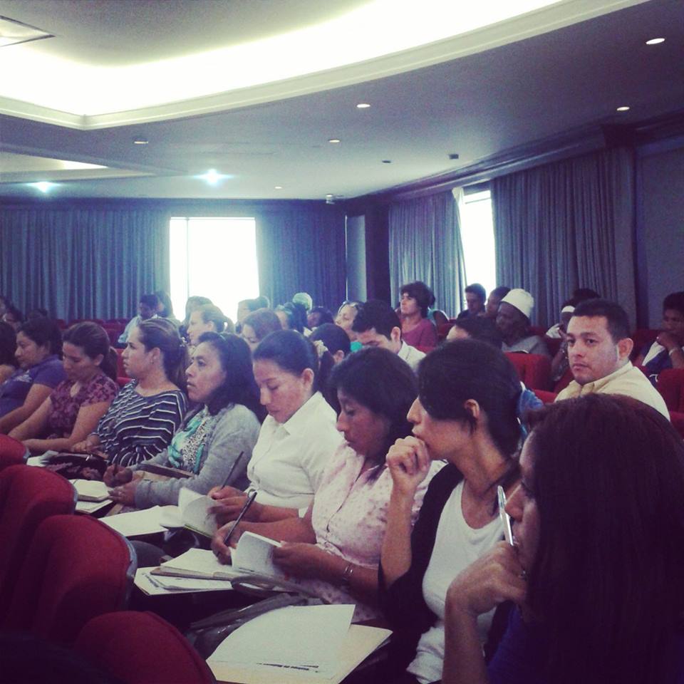 Mujeres asambleístas y bases en diálogo (6)