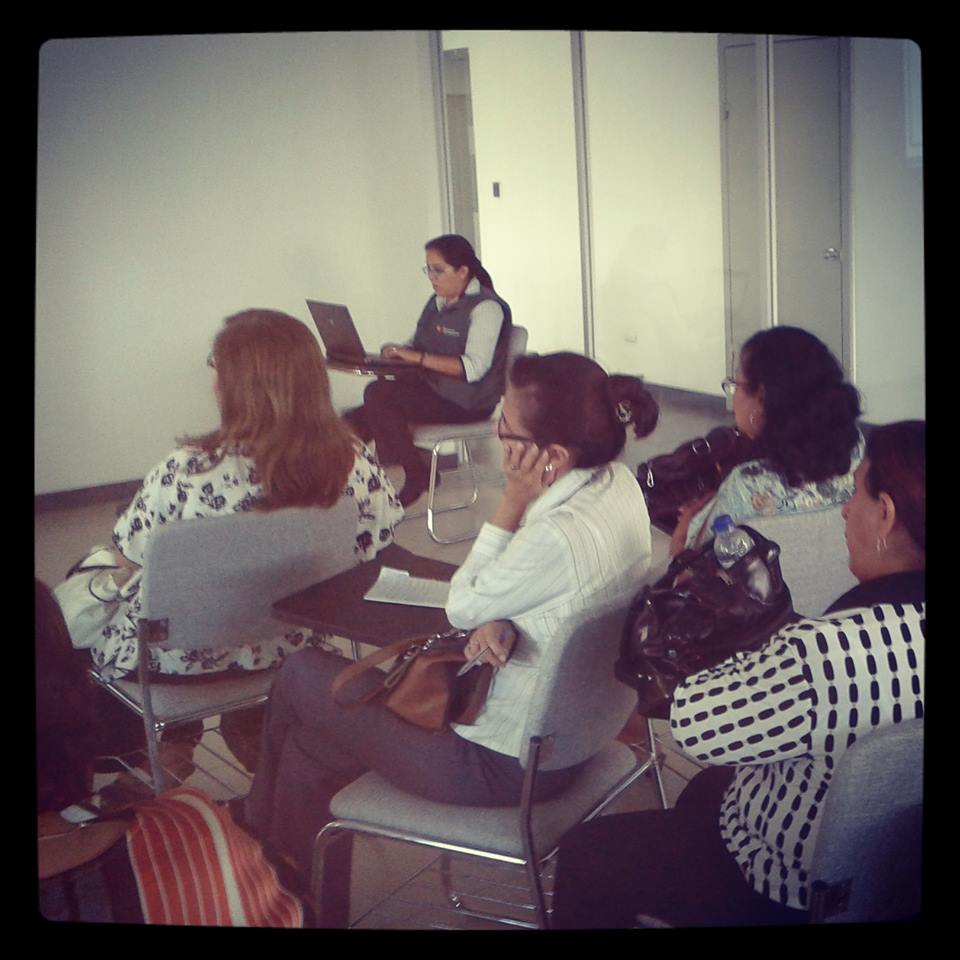Taller de socialización de veeduria educativa  de Silueta X - Diane Rodriguez (14)