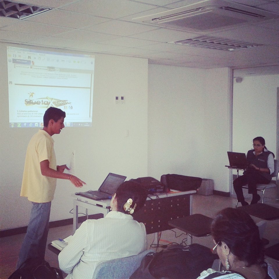 Taller de socialización de veeduria educativa  de Silueta X - Diane Rodriguez (15)