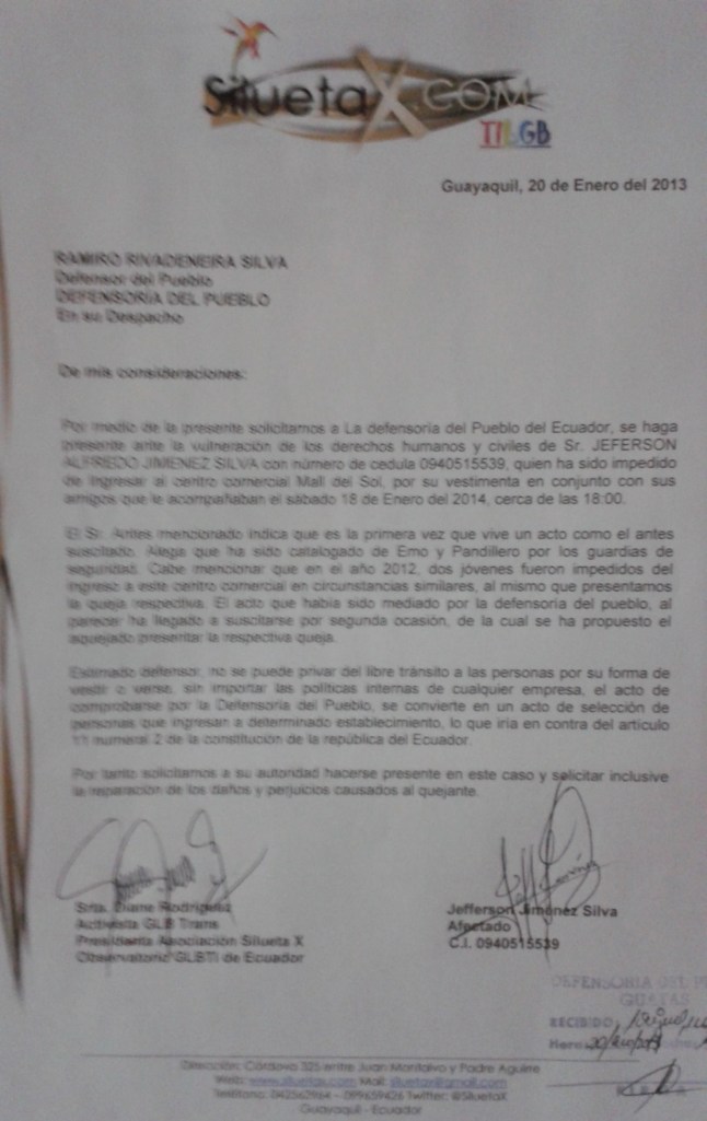 Queja Legal Silueta X a mall del Sol por vesimenta de jovenes