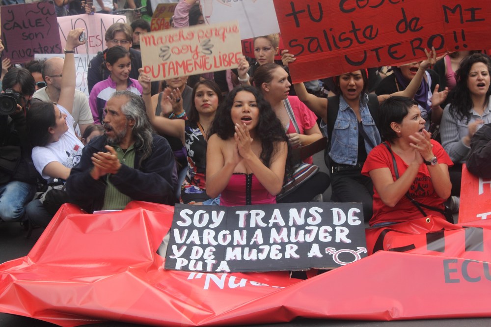 Marcha de las Putas 2014 Arco del Ejido Quito - Ecuador - Por un ecuador sin violencia contra la mujer y trans (3) Diane Rodríguez