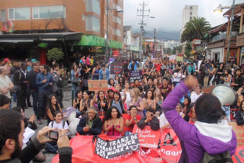 Marcha de las Putas 2014 Arco del Ejido Quito - Ecuador - Por un ecuador sin violencia contra la mujer y trans Diane Rodríguez y Ana Almeida