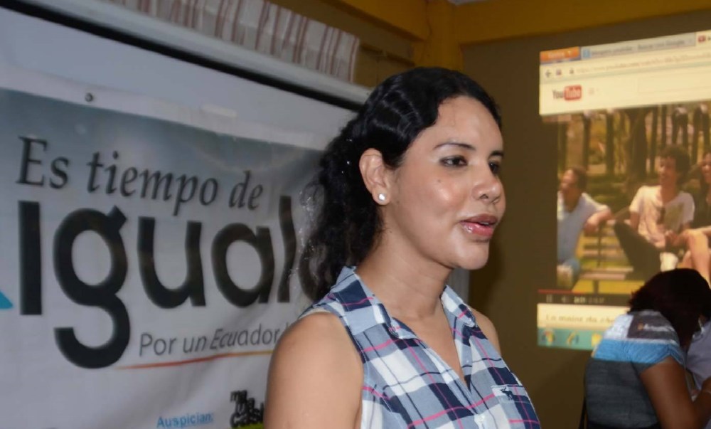 Breves de actualidad-Siluetax-DianeRodriguez