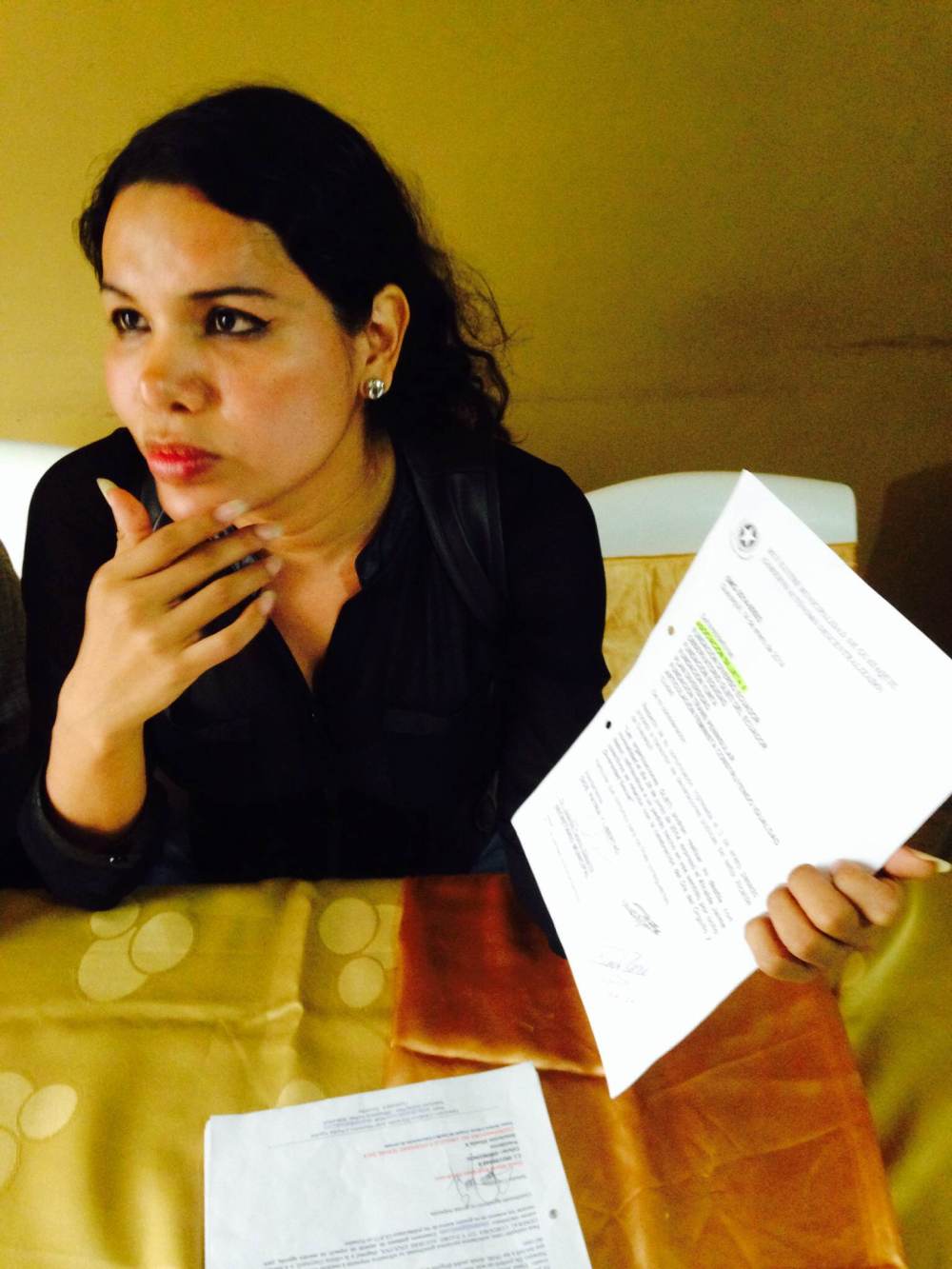 diane-rodrc3adguez-de-la-asociacic3b3n-silueta-x-en-rueda-de-prensa-sobre-el-dc3ada-del-orgullo-y-diversidad-sexual-en-ecuador-2014-1
