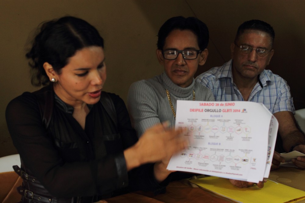 rueda-de-prensa-por-la-semana-cultural-del-orgullo-glbti-2014-desfile-coordina-silueta-x-diane-rodrc3adguez-y-festival-yunta-ricardo-herrera-20