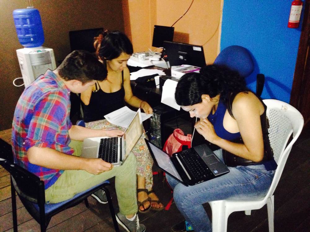 TRANSMASCULINO  DE ESTADOS UNIDOS VISITA A SILUETA X (18)