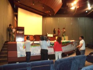 Lanzamiento Unión de Hecho en Quito - Asociación Alfil - Silueta X 4