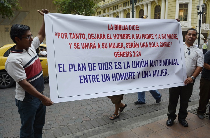 Parejas heterosexuales y GLBT pueden registrar su unión de hecho....