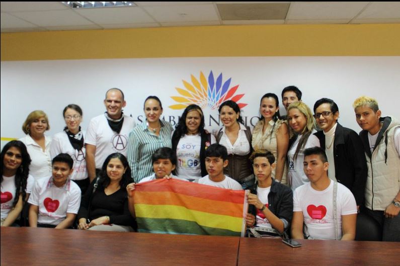 GLBTI se reunen con Presidenta de la Asamblea para presentar propuestas 6