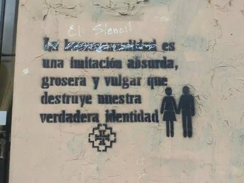 Panfletos en contra de la diversidad sexual en Cuenca