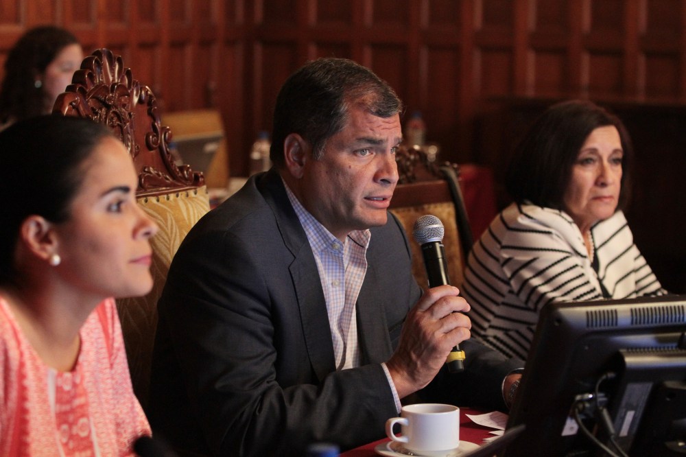 5ta Reunión entre Poblaciones LGBT y el Presidente del Ecuador Rafael Correa - Acuerdos (3)