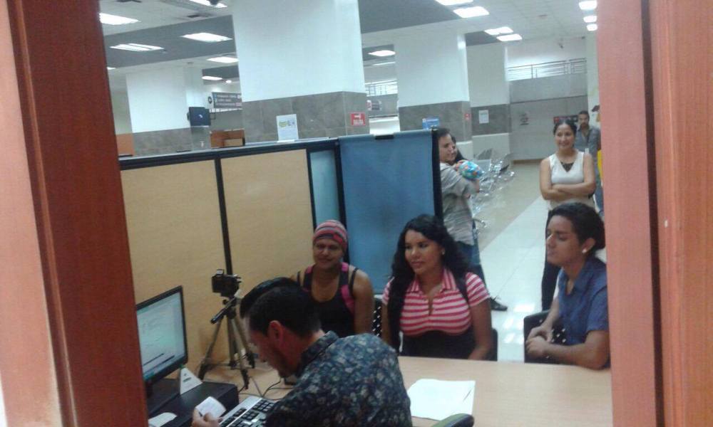 Transexuales logran cambian el sexo por género en Ecuador (6)